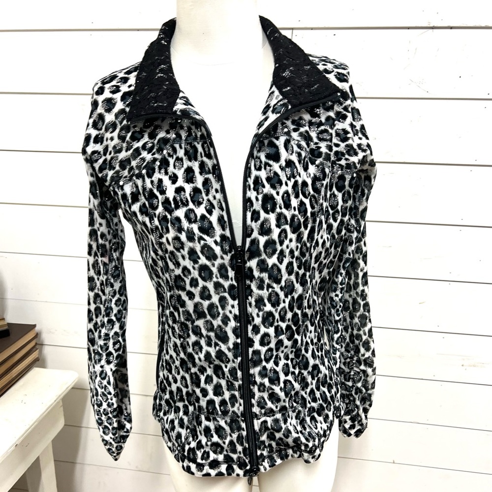 Berek jacket zip up top ramie and cotton white black gray small